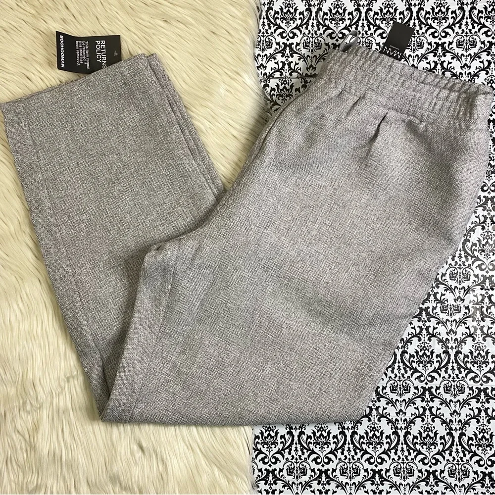 NWT : boohoo Men’s size 3XL : light gray boucle elastic drawstring trouser pants